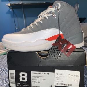 Air Jordan Retro 12 size 8 (cool grey)